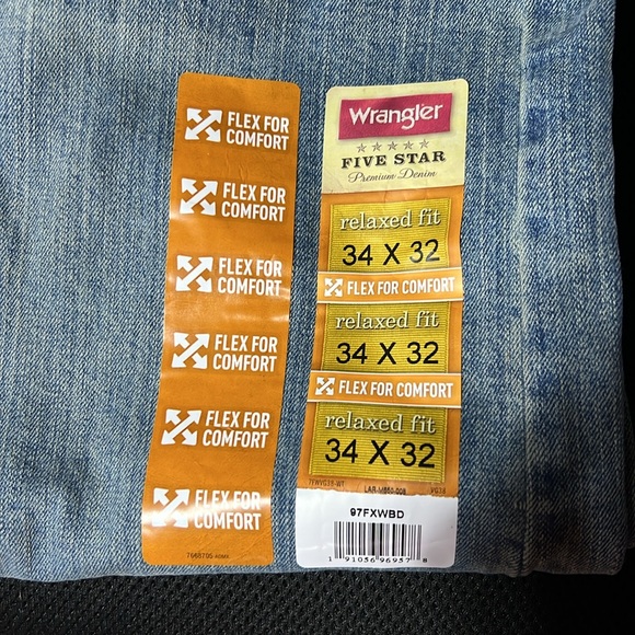 Wranglers relaxed fit men’s jeans. Size 34*32 - Picture 2 of 3